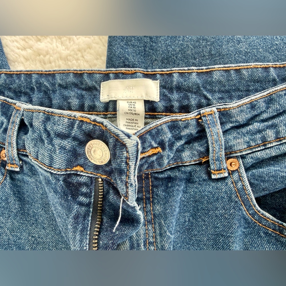 H&M Mom Jeans | Medium Wash High Rise Denim - Picture 5 of 5